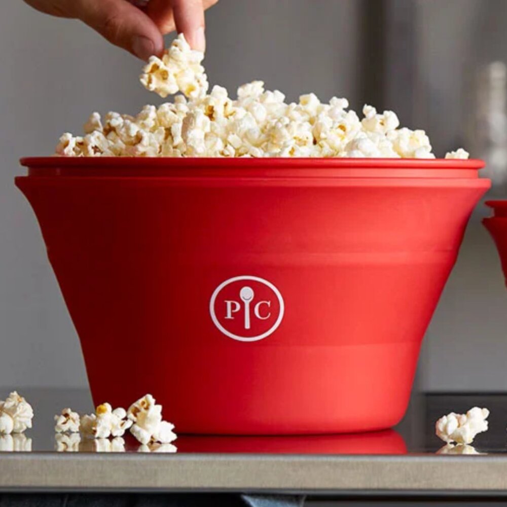 NIB Pampered Chef Family Sized Microwave Popcorn Maker in Red Silicone BRAND NEW